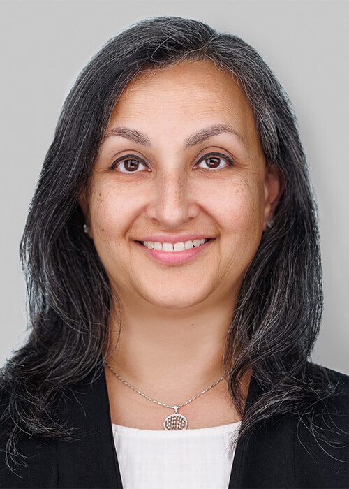 Meena Kotak headshot